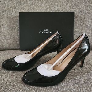 Coach DEVON Black Patent Leather Heels Sz 9